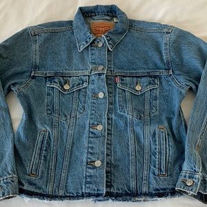 Vintage Levi’s Cropped Denim Jacket